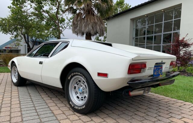 De Tomaso Pantera 1973 image number 17