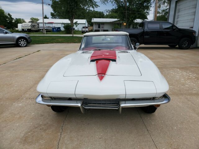 Chevrolet Corvette 1967 image number 26