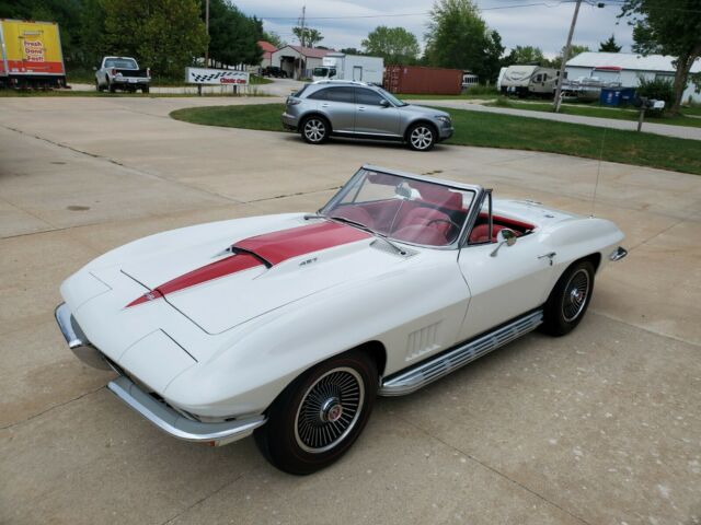 Chevrolet Corvette 1967 image number 31