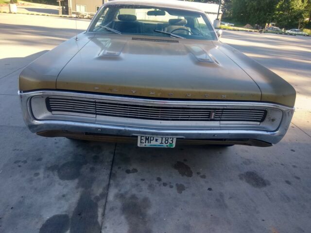 Plymouth Fury 1970 image number 2