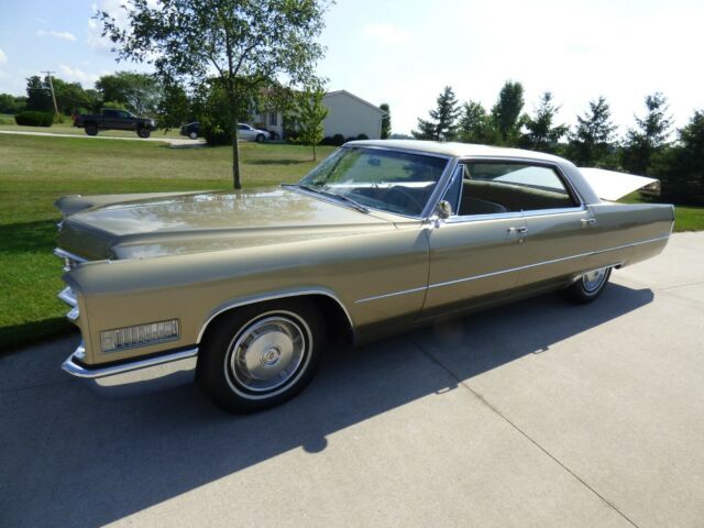 Cadillac DeVille 1966 image number 2