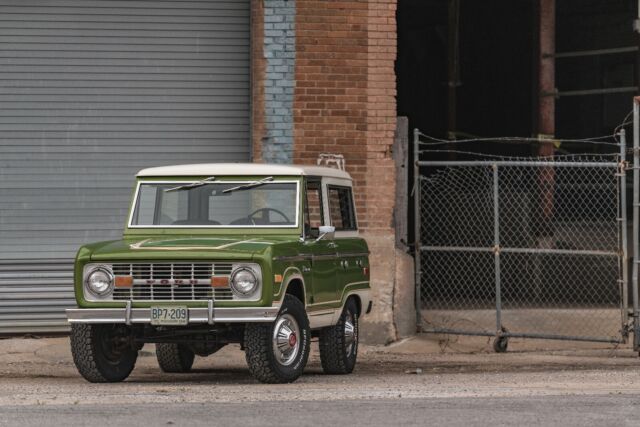 Ford Bronco 1975 image number 23