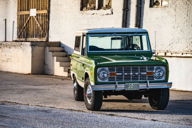 Ford Bronco 1975 image number 26