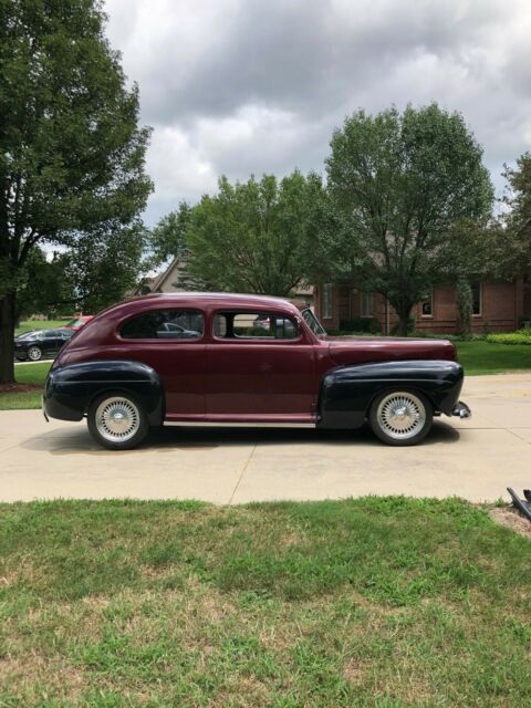 Ford Mustang 1947 image number 18