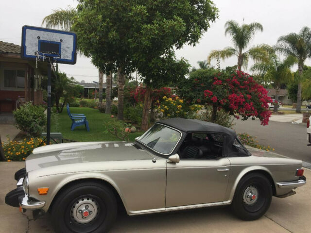 Triumph TR-6 1976 image number 0