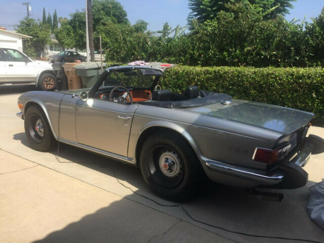 Triumph TR-6 1976 image number 17