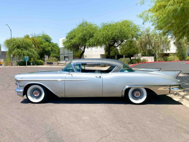 Cadillac Eldorado 1957 image number 1