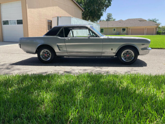 Ford Mustang 1966 image number 5