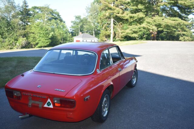 Alfa Romeo GTV 1974 image number 17