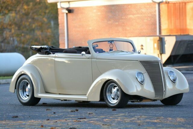 Ford Street Rod Convertible 1937 image number 6