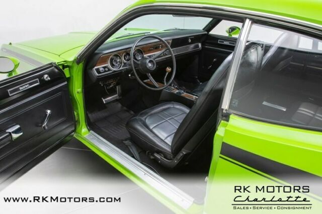 Plymouth Duster 1971 image number 26