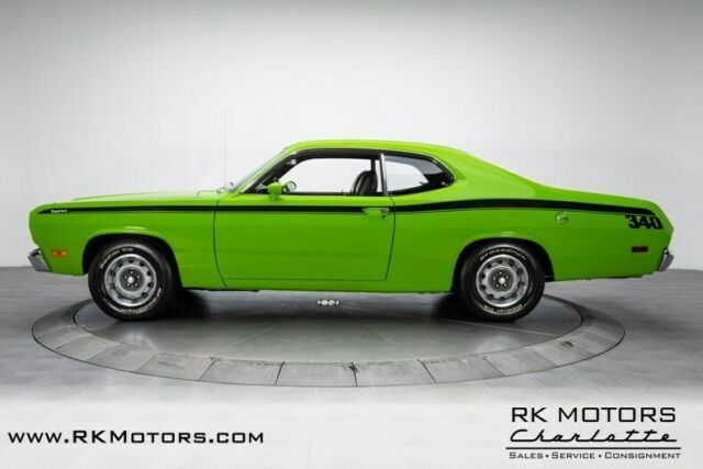 Plymouth Duster 1971 image number 33