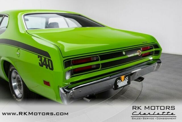 Plymouth Duster 1971 image number 46