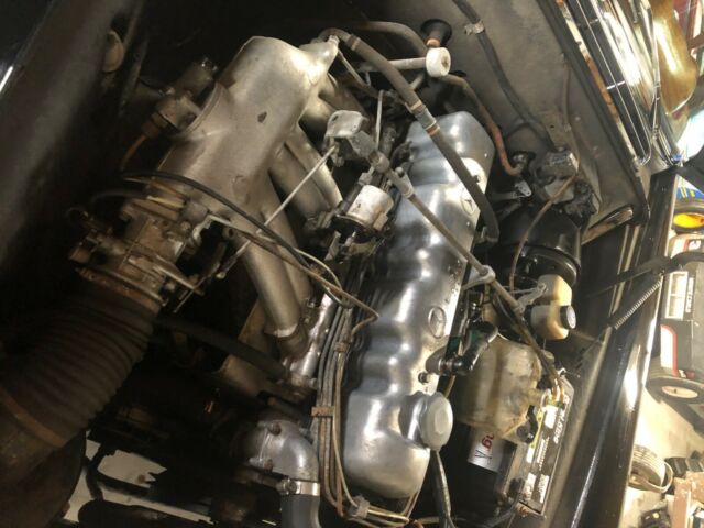 Mercedes-Benz 250SE 2.5 Fuel Injected In-line 6 cylinder 1967 image number 12