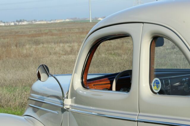 Ford Deluxe 1939 image number 30