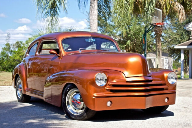 Chevrolet Fleetline Aero-Sedan 1947 image number 1