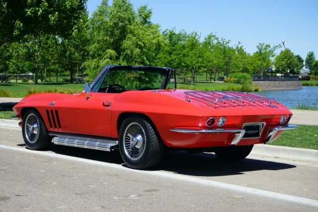 Chevrolet Corvette 1966 image number 19