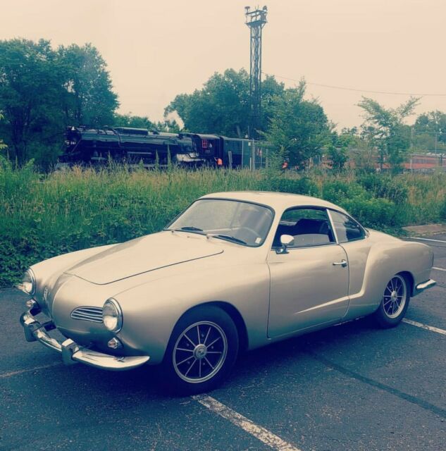 Volkswagen Karmann Ghia 1963 image number 13