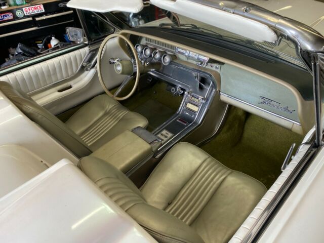 Ford Thunderbird 1965 image number 17