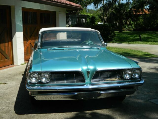 Pontiac Bonneville 1961 image number 29