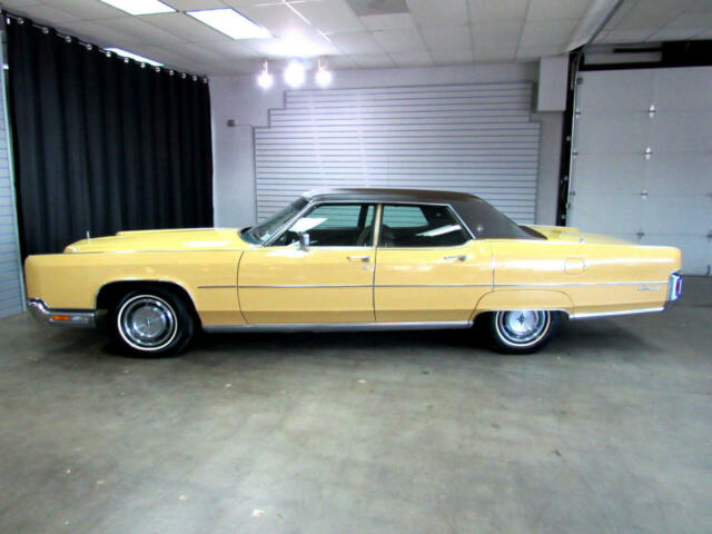 Lincoln Continental 1972 image number 1