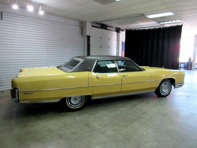 Lincoln Continental 1972 image number 19