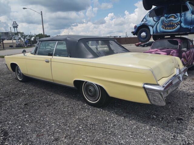 Chrysler Imperial 1966 image number 29