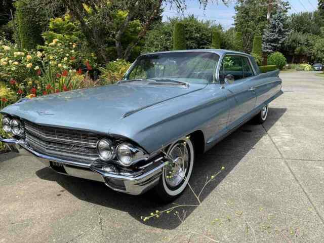 Cadillac DeVille Coupe 1962 image number 11