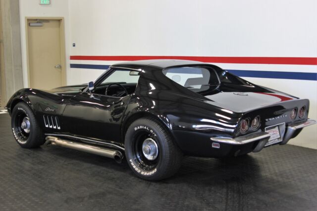 Chevrolet Corvette 1969 image number 29