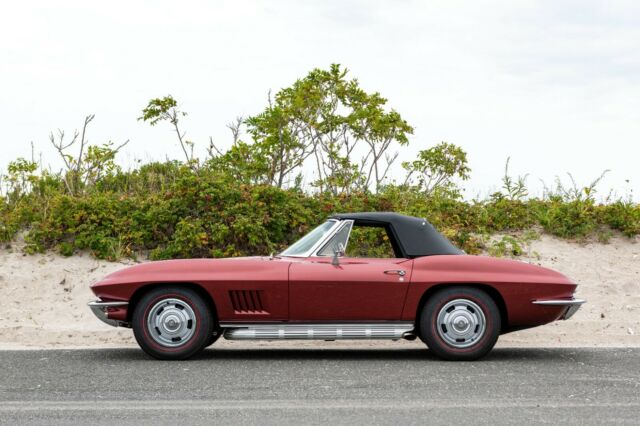 Chevrolet Corvette 1967 image number 23