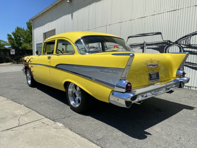 Chevrolet Bel Air/150/210 1957 image number 28