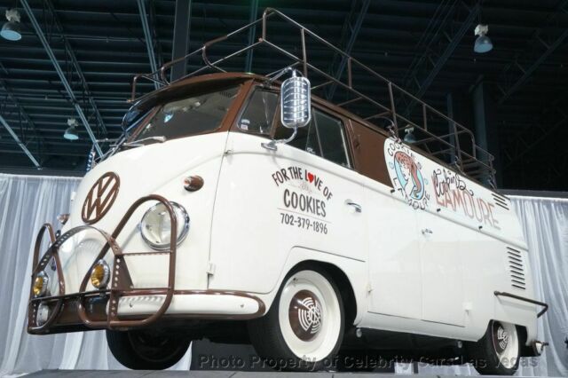 Volkswagen Bus/Vanagon 1957 image number 18