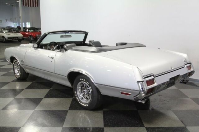 Oldsmobile 442 1971 image number 10