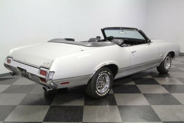 Oldsmobile 442 1971 image number 14