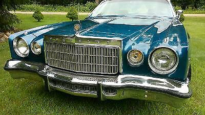 Chrysler Cordoba 1975 image number 2