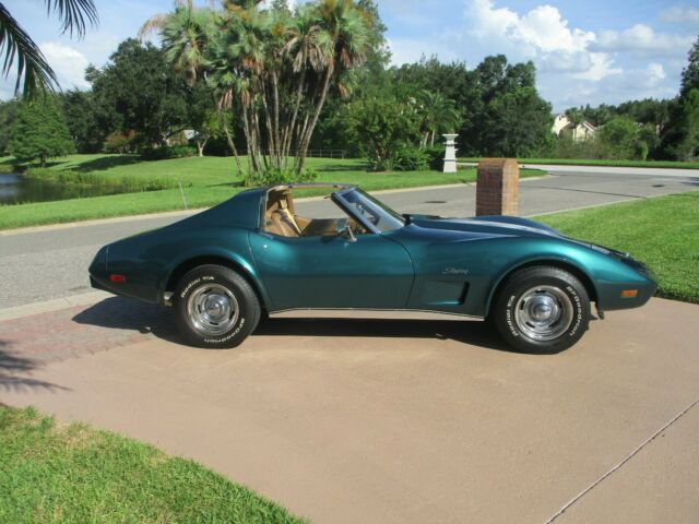 Chevrolet Corvette 1975 image number 2