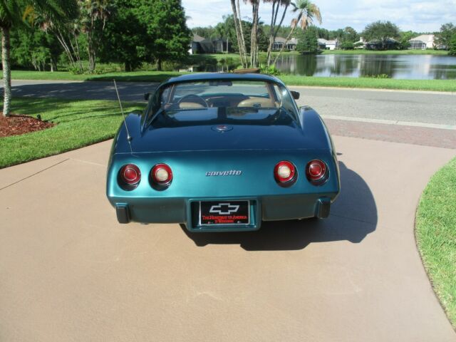 Chevrolet Corvette 1975 image number 36