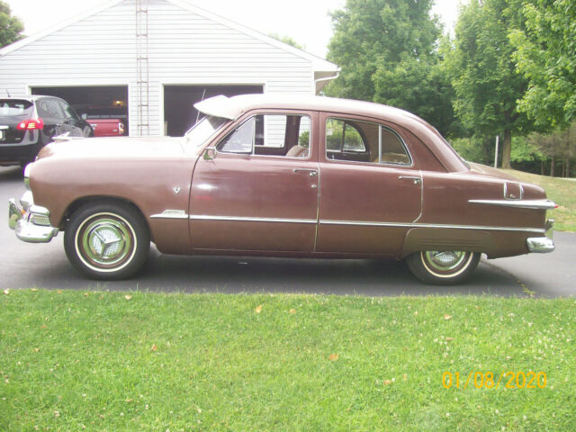 Ford Custom 1951 image number 15