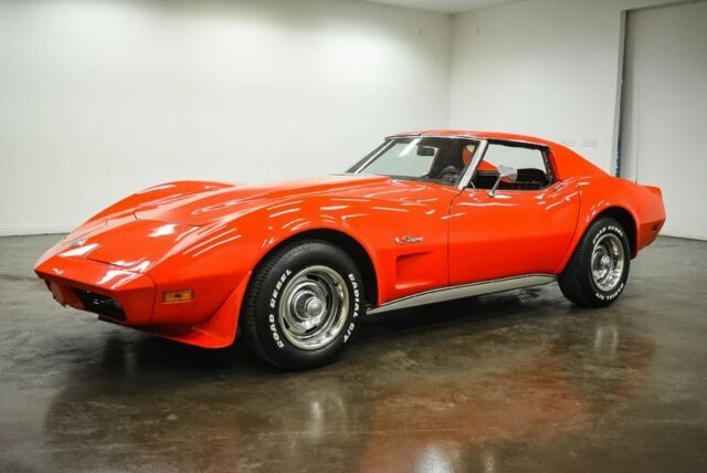 Chevrolet Corvette 1974 image number 2