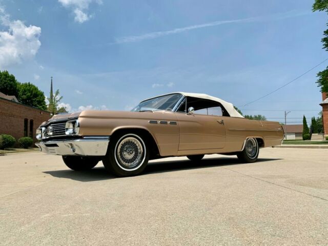 Buick LeSabre 1963 image number 24