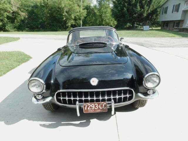 Chevrolet Corvette 1957 image number 27