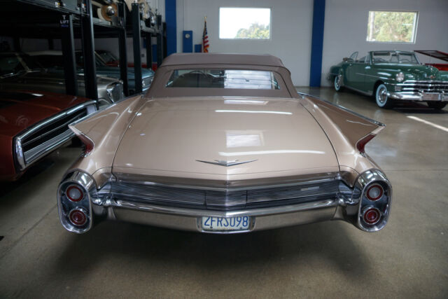 Cadillac Series 62 V8 Convertible 1960 image number 13