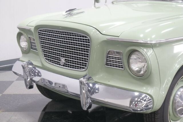 Studebaker Lark 1960 image number 21