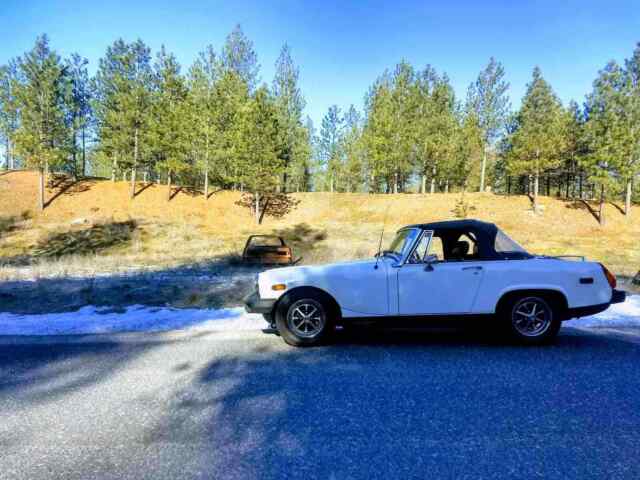 MG Midget 1500 1979 image number 1