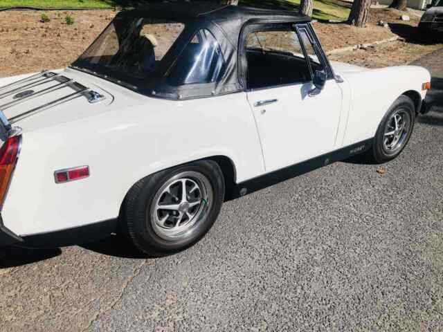 MG Midget 1500 1979 image number 27