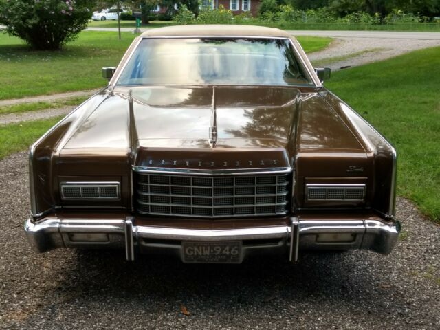 Lincoln Continental 1973 image number 0