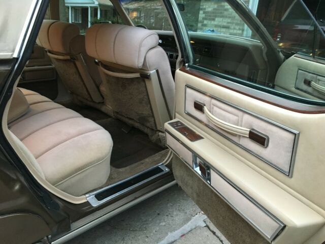 Lincoln Continental 1973 image number 12