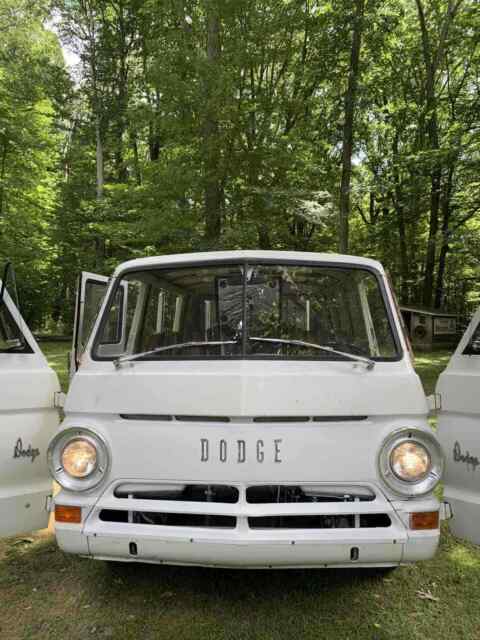 Dodge Van 1966 image number 29