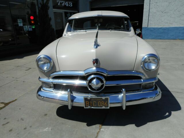 Ford Custom Coupe 1950 image number 1