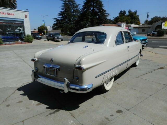 Ford Custom Coupe 1950 image number 3